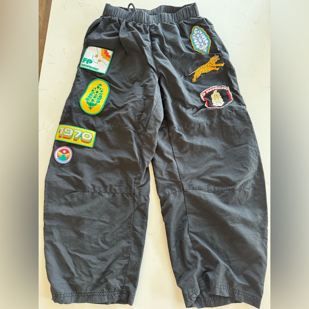 Free People (XS) Black Patchwork Cargo Pants with Colorful Embroidered Patches